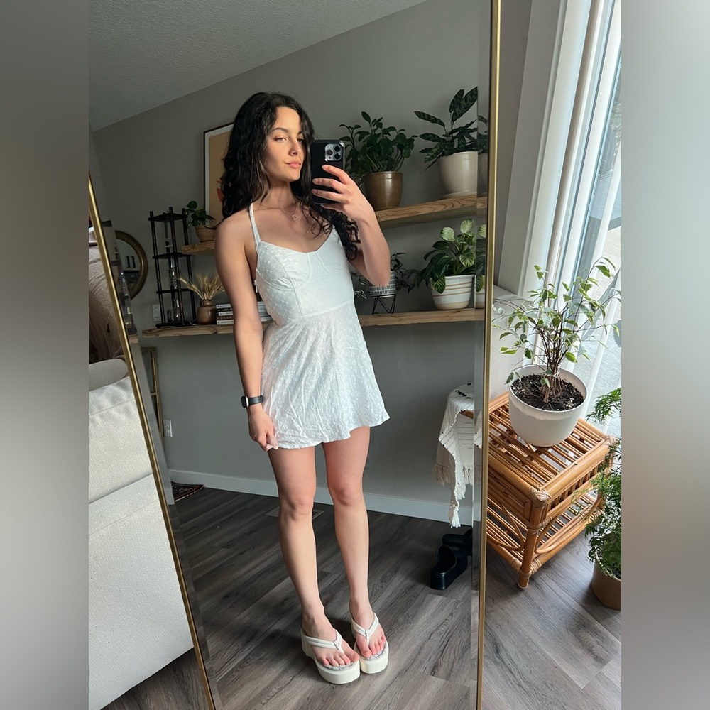 Hello Molly White Dress - Picture 5 of 5